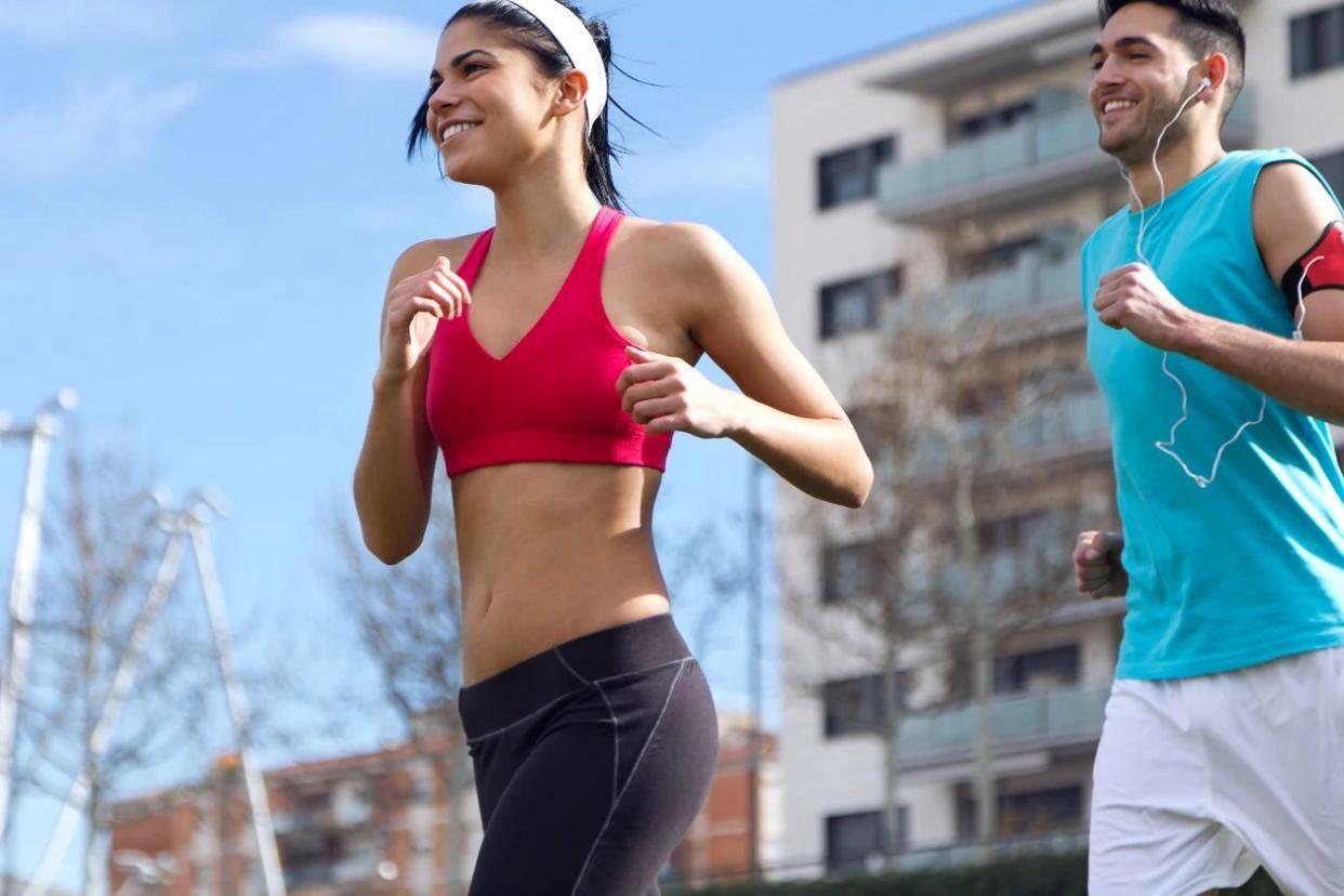 軌跡像幅抽象畫(huà)，每一步都是對(duì)生活的熱愛(ài)